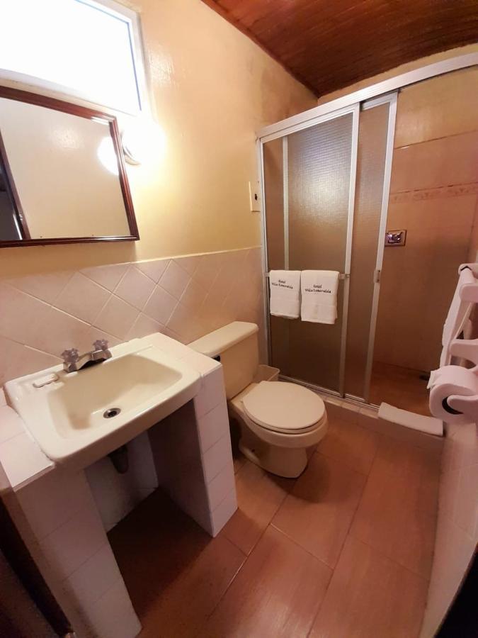 Hotel Y Restaurante Villa Esmeralda ケツァルテナンゴ エクステリア 写真